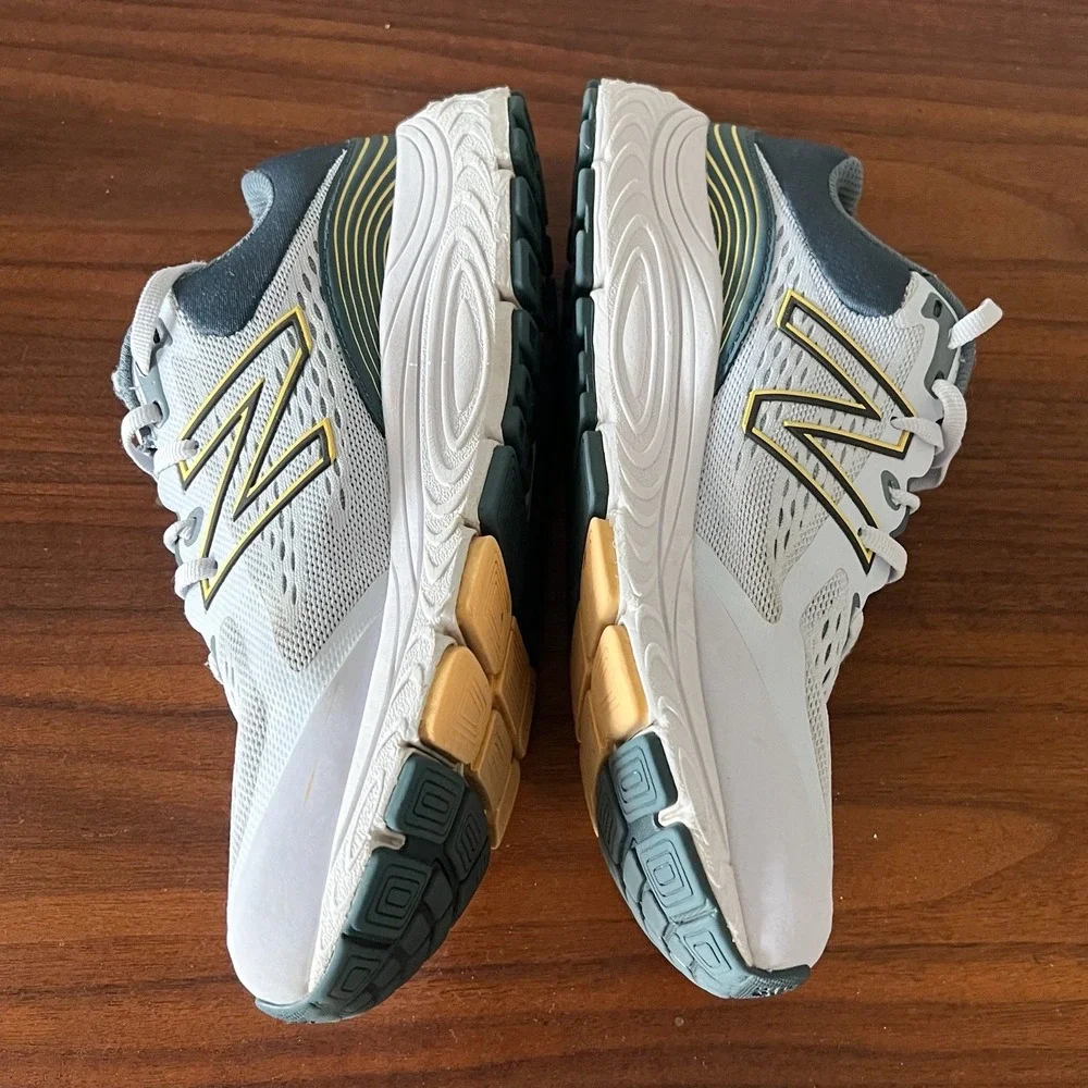 New Balance 860v6 Running Shoes Women's 9 Gray Navy Coral Athletic Sneakers - Picture 7 of 9